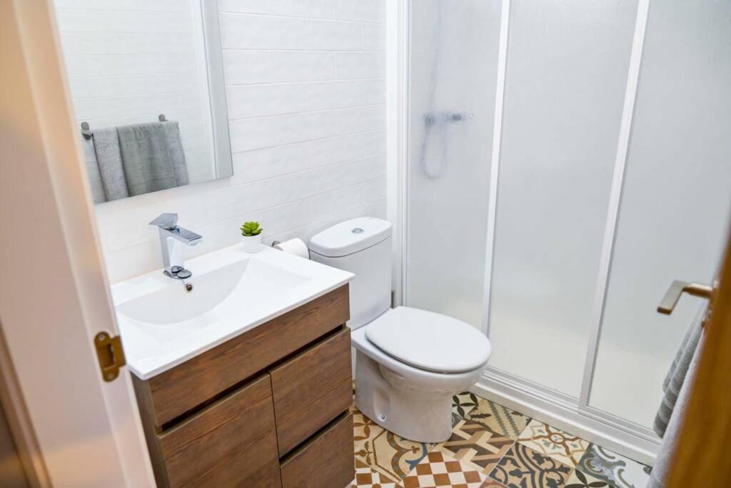 A - Apartamento elegante con piscina compartida Torrico Exterior foto